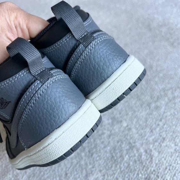 Jordan 1 MID BP Black/Dark Grey Summit White Shoes 12.5C - Picture 5 of 11